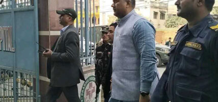 मधेश प्रदेशका मुख्यमन्त्री सतिश कुमार सिंहले बन्द गराए वीरगञ्जको इण्डो अस्पताल, विरामी अन्यत्र सार्न निर्देशन