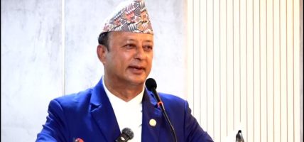 पूर्वमन्त्री खड्कालाई सात दिन हिरासतमा राख्न अनुमति