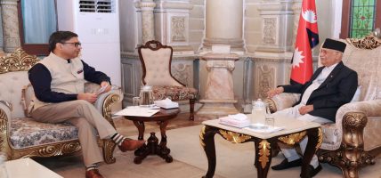 प्रधानमन्त्री ओलीसँग भारतीय विदेशसचिव विक्रम मिस्रीको शिष्टाचार भेट