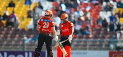 मालान र अर्जुनको अर्धशतकमा चितवनले जनकपुरलाई दियो १७७ रनको लक्ष्य