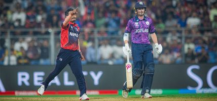 स्कटल्याण्डले नेपाललाई दियो १७१ रनको लक्ष्य