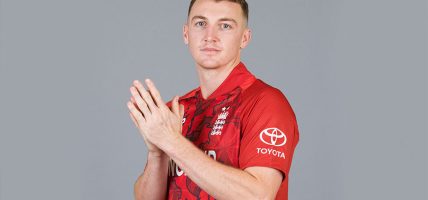 इङल्याण्डले एकदिन अघि नै घोषणा गर्यो विश्वकपमा नेपालविरुद्ध खेल्ने प्लेइङ ११