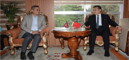 गृहमन्त्री ओमप्रकाश अर्याल र नवनियुक्त चिनियाँ राजदूत चाङ  माओमिङबिच भेट