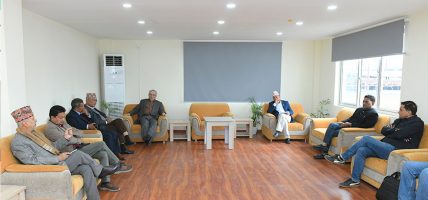 एमालेको आन्दोलन आजपनि, ७७ वटै जिल्ला विरोध पत्र बुझाउदै