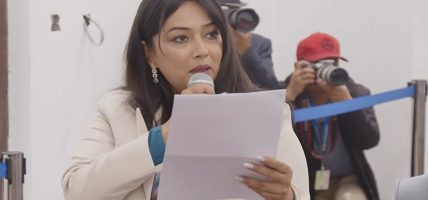 खुस्बु ओलीले भनिन् –संसदमा प्रधानमन्त्रीको खोजी अनुहार हेर्न होइन, जवाफदेहिता खोजेको हो