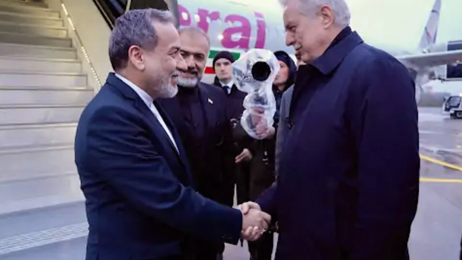 रूसका राष्ट्रपति भ्लादिमिर पुटिनसँग भेटवार्ता गर्न रुस पुगे इरानी विदेशमन्त्री अब्बास अराघची