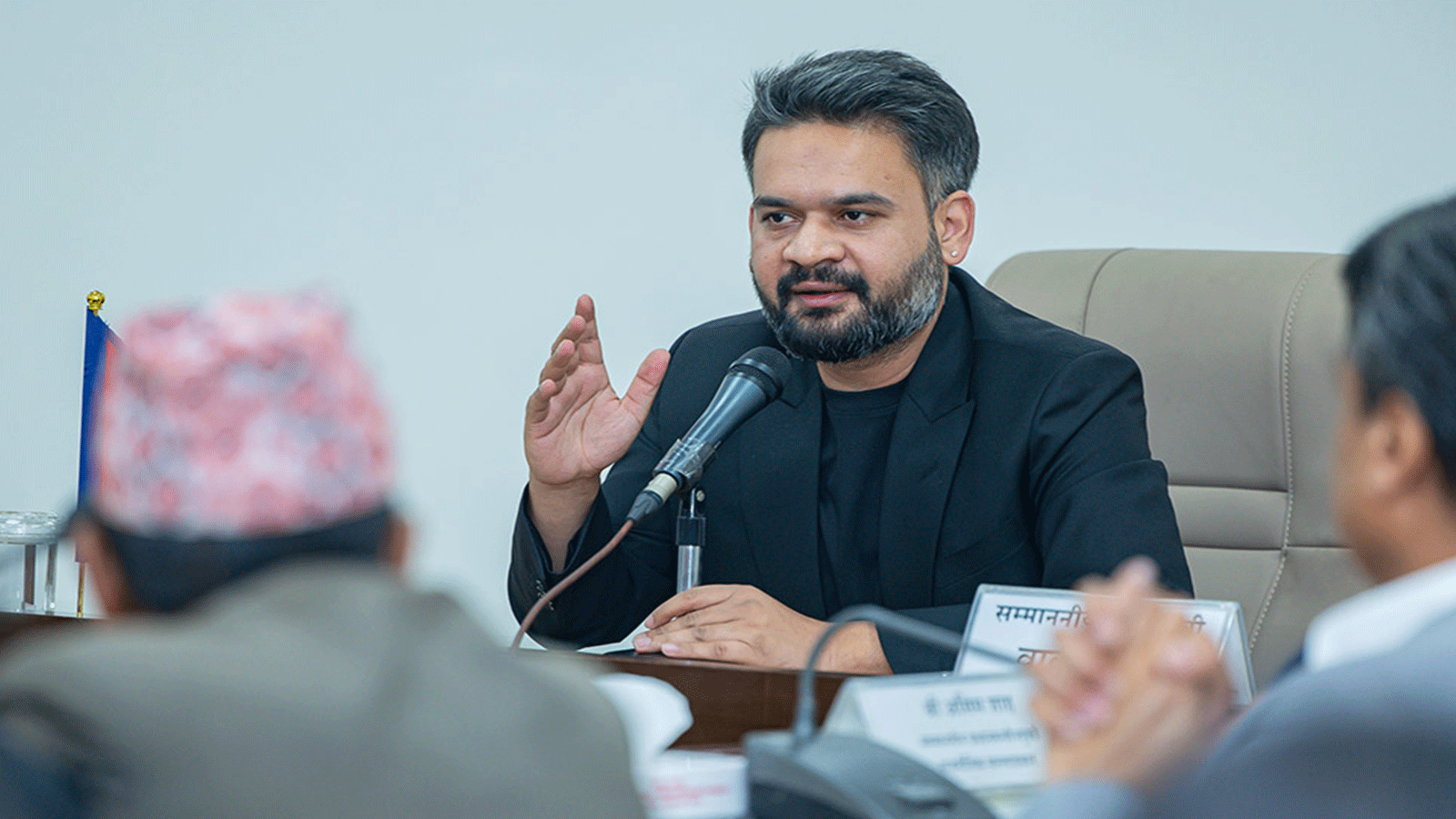 प्रधानमन्त्री बालेन्द्र शाहले आज सातै प्रदेशका मुख्यमन्त्रीहरूसँग छलफल गर्दै प्रधानमन्त्री बालेन्द्र शाहले आज सातै प्रदेशका मुख्यमन्त्रीहरूसँग छलफल गर्दै