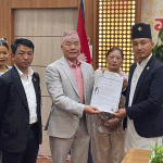 गृहमन्त्री सुधन गुरुङलाई भेटेर ब्रिटिस गोर्खाहरूले गरे नागरिकता निरन्तरताको माग