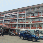 संसदीय दलको बैठकमा सहभागी हुन पुगे प्रधानमन्त्री बालेनसहितका सांसदहरु