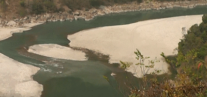 कालीगण्डकी नदीमा मंगलबार डुबेर बेपत्ता भएका दुई युवाको शव फेला