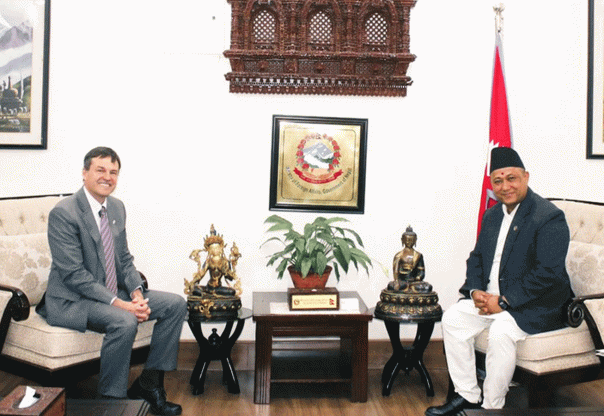 परराष्ट्रमन्त्री शिशिर खनालसँग अमेरिकी कार्यवाहक राजदुत उर्बोमको शिष्टाचार भेट