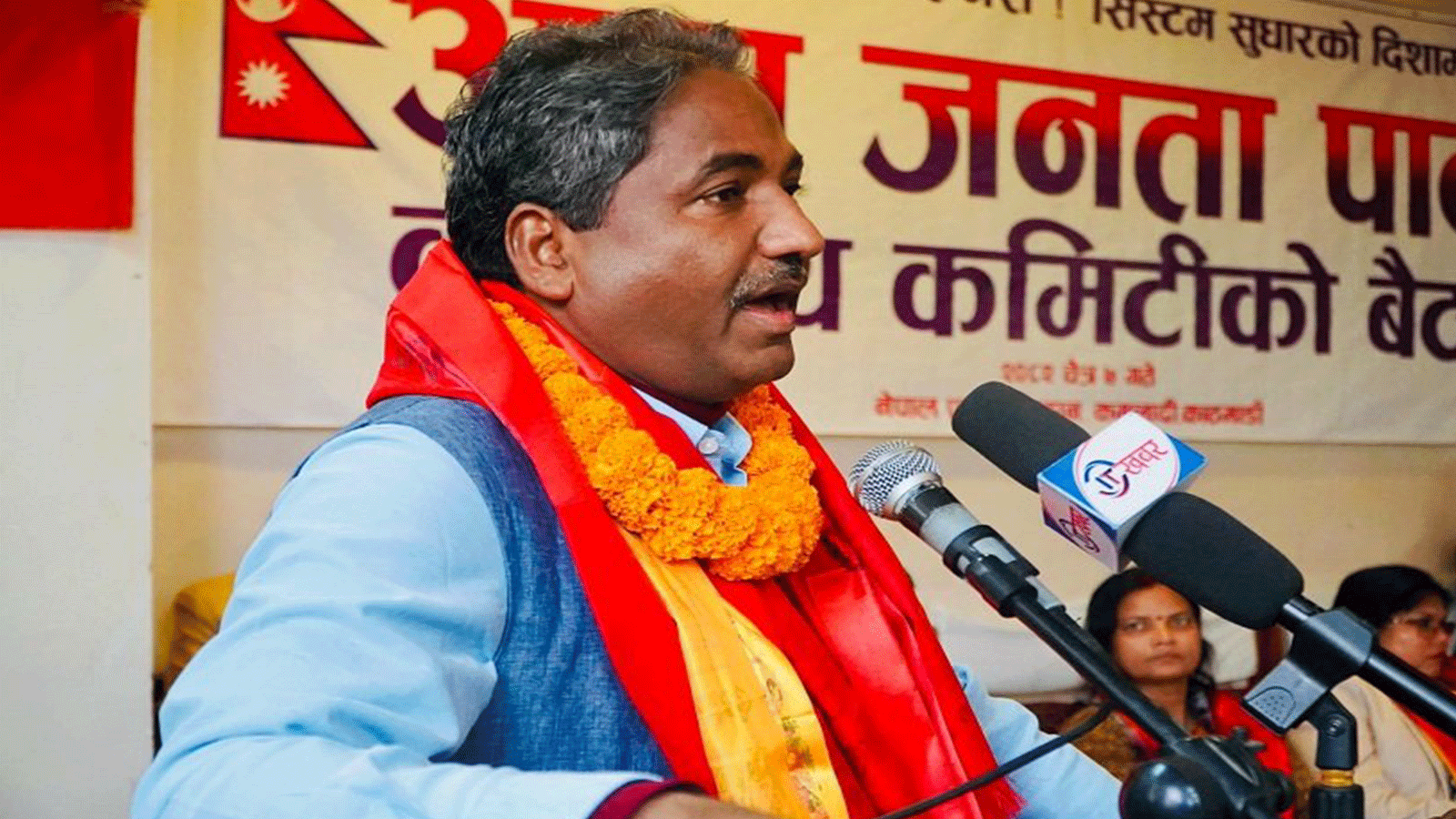 पेट्रोलियम पदार्थमा लगाइएको अनावश्यक कर हटाउन सरकारसँग प्रभु साहको माग