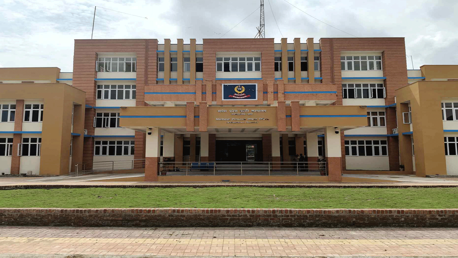 प्रहरी संगठनको बदनाम गर्न खोजेको आरोपमा वरिष्ठ नायव निरीक्षक जबरा निलम्बित