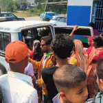 सिरहामा प्रहरीको गाडीको ठक्करबाट एक बालक गम्भीर घाइते