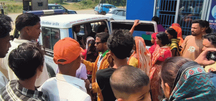 सिरहामा प्रहरीको गाडीको ठक्करबाट एक बालक गम्भीर घाइते