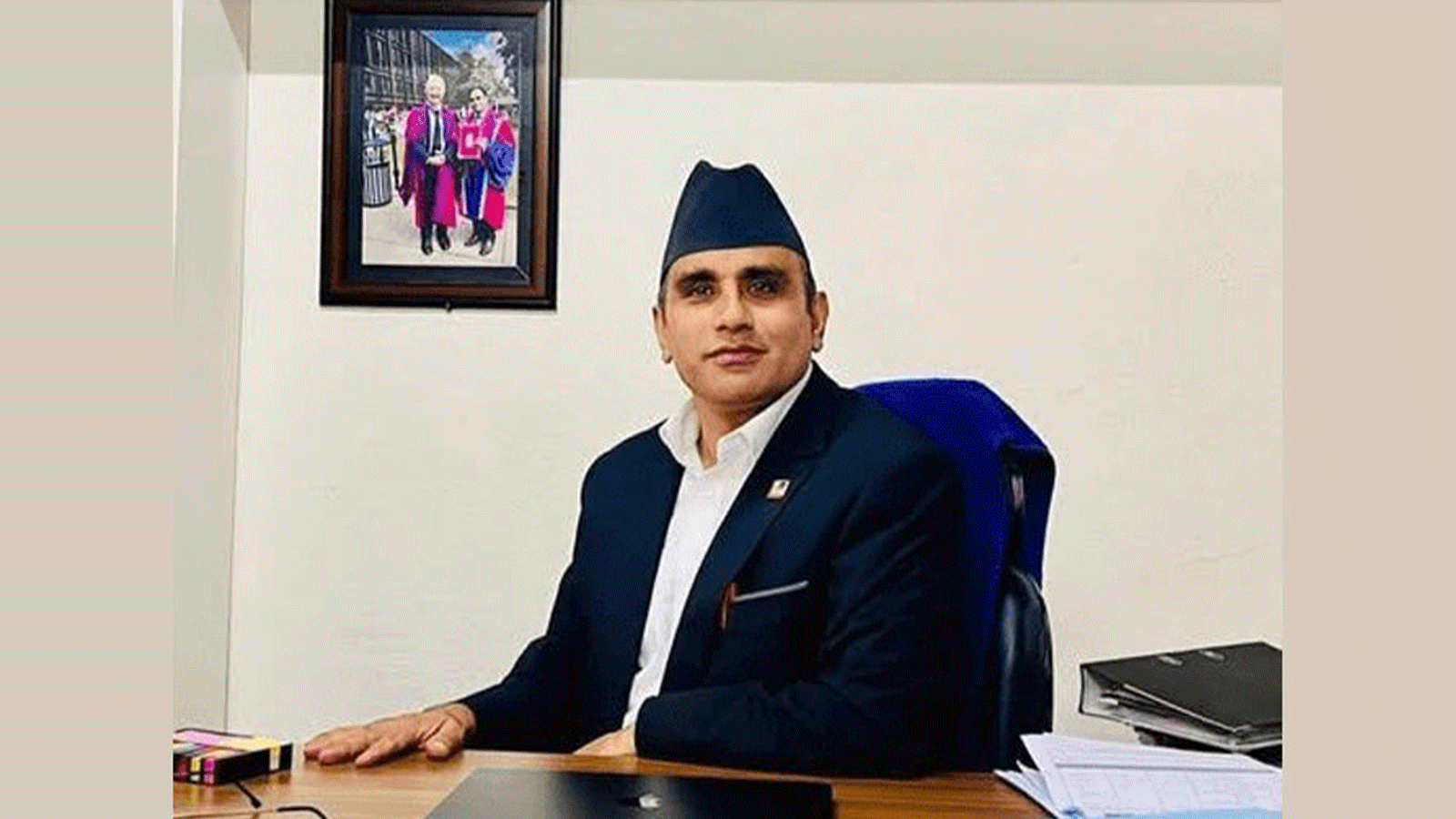 अधिवक्ताको प्रश्न : निरन्तर कानुन व्यवसायी नभएको व्यक्ति कसरी महान्यायाधिवक्ता हुन सक्छन् ?