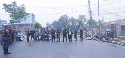 सरकारी जग्गा खाली गर्ने कार्य आजपनि जारी, गोठाटार र मनोहरामा चलाइयो डोजर