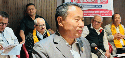 पुरानाको विरोध गर्दा जनता किन खुसी भए भन्नेबारे समीक्षा हुनुपर्छ : वर्षमान पुन