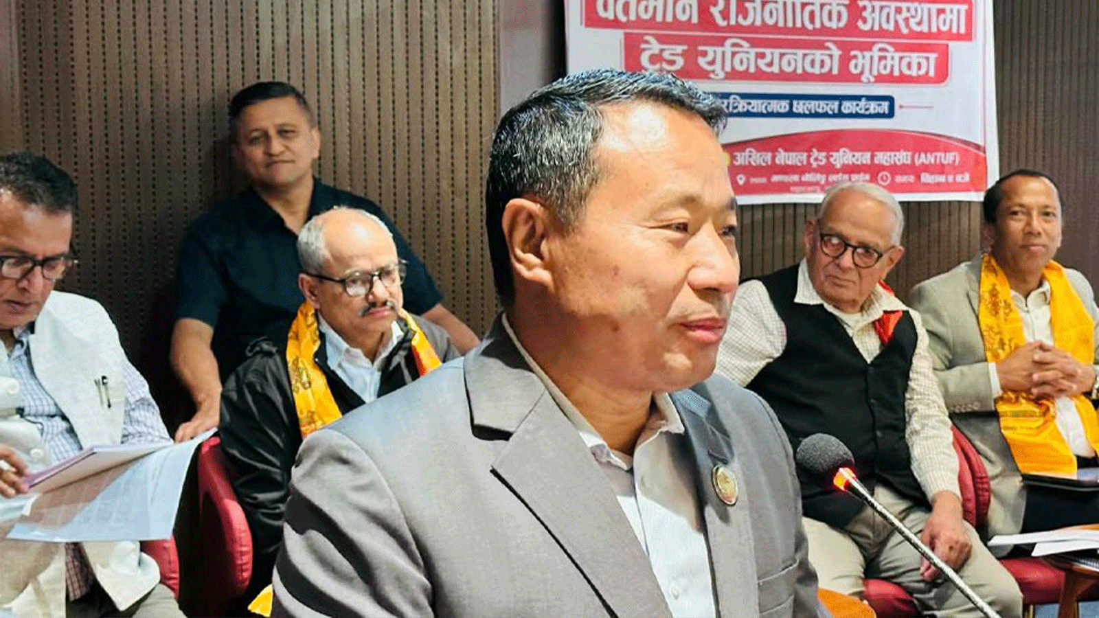 पुरानाको विरोध गर्दा जनता किन खुसी भए भन्नेबारे समीक्षा हुनुपर्छ : वर्षमान पुन