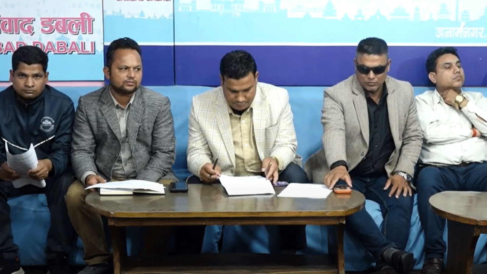 राहत तथा अस्थायी शिक्षकका रिक्त कोटा दरबन्दीमा रुपान्तरण गर्न माग