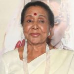 बलिवुडकी चर्चित गायिका आशा भोसलेलाई हृदयघात, उपचार हुदै