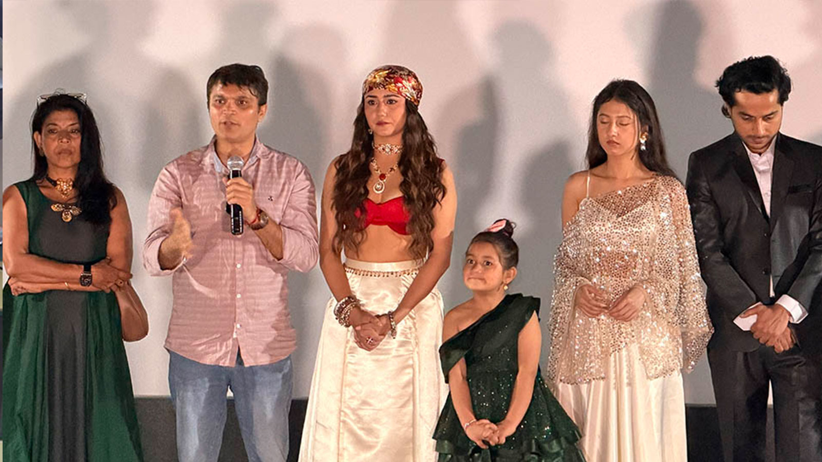 आमा र छोरीबीचको कथामा बनेको ‘लालीबजार’ को ट्रेलर सार्बजनिक