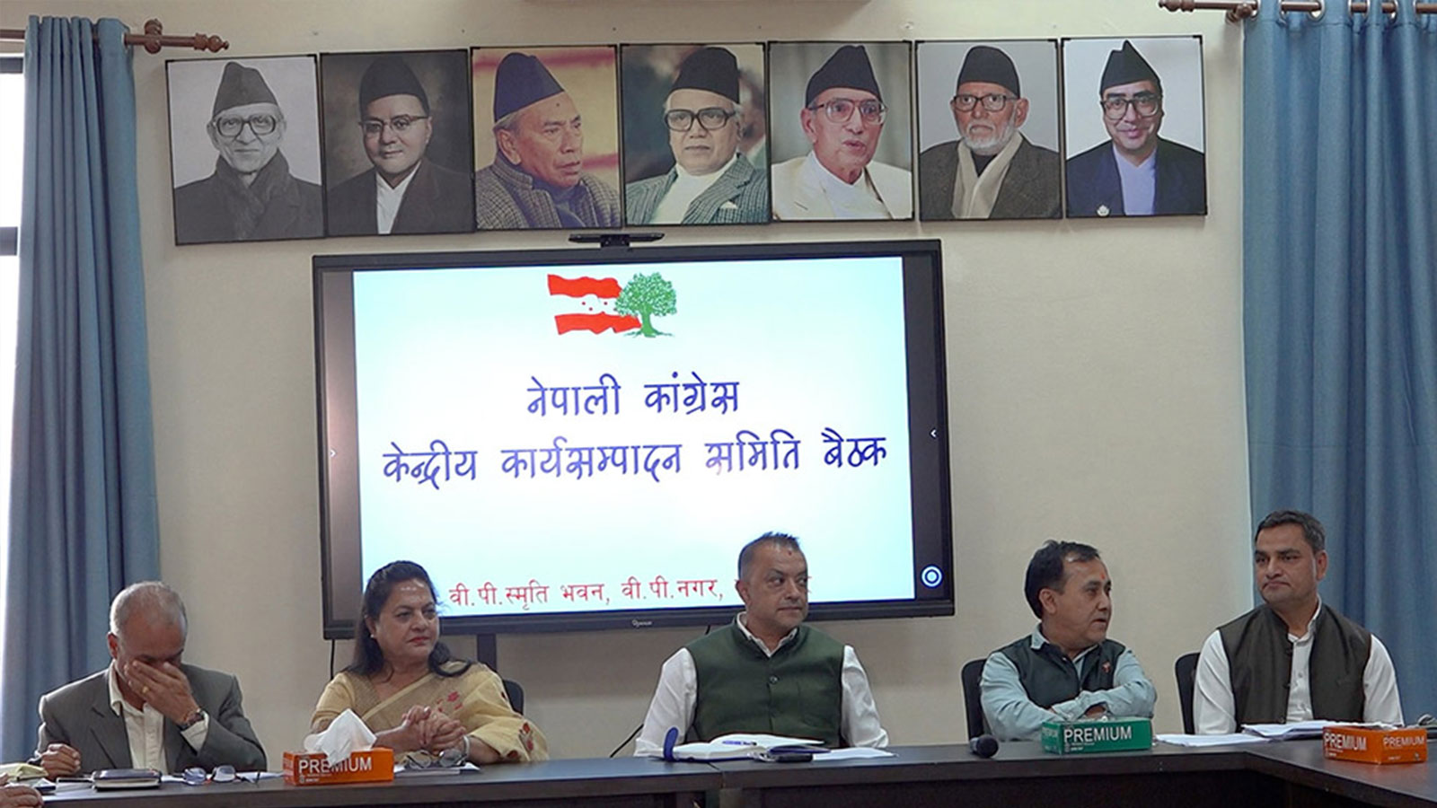 काँग्रेसको केन्द्रीय कार्यसम्पादन समितिको बैठकले के के निर्णय गर्यो ? काँग्रेसको केन्द्रीय कार्यसम्पादन समितिको बैठकले के के निर्णय गर्यो ?