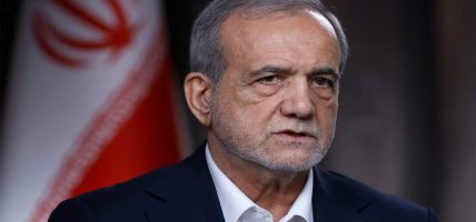 दबाब, धम्की र घेराबन्दीको अवस्थामा वार्तामा बस्दैनौं- इरानी राष्ट्रपति