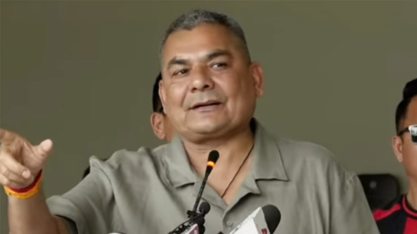 इन्धनको मूल्यवृद्धि फिर्ता गर्न दुर्गा प्रसाईंको एक साताको अल्टिमेटम, आन्दोलन गर्ने चेतावनी