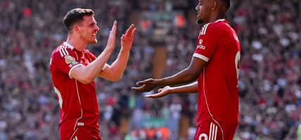 क्रिस्टल प्यालेसमाथि लिभरपुल ३-१ ले विजयी