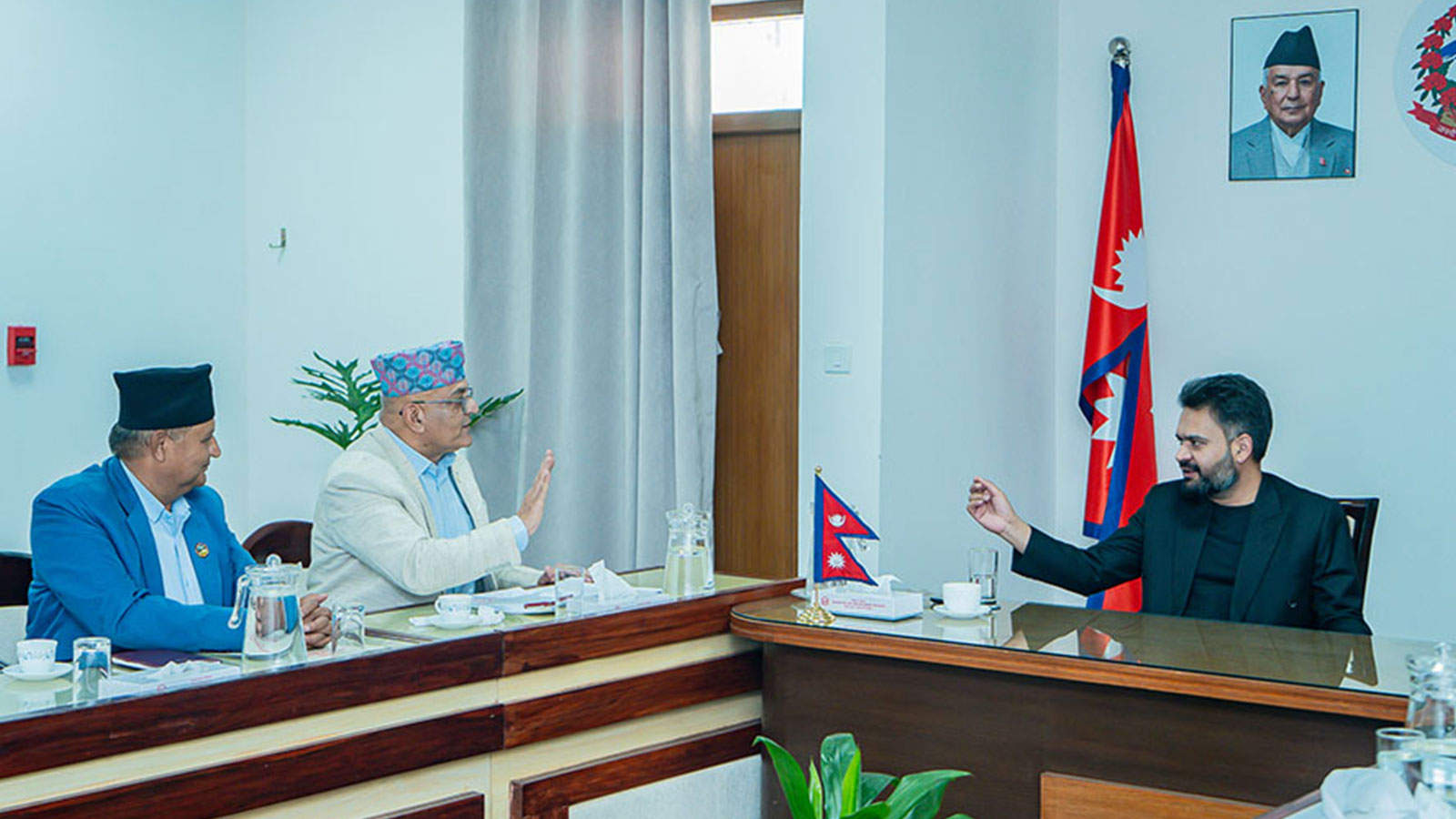 प्रधानमन्त्री बालेन र मुख्यमन्त्रीबीचको छलफलमा के के भयो ? प्रधानमन्त्री बालेन र मुख्यमन्त्रीबीचको छलफलमा के के भयो ?