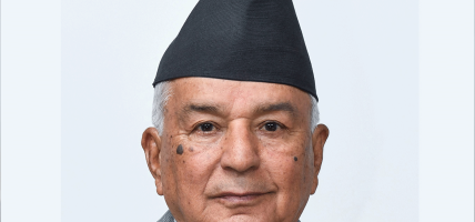 राष्ट्रपति पौडेलले अध्यादेशका विषयमा संबिधानविदहरुसँग छलफल गर्दै