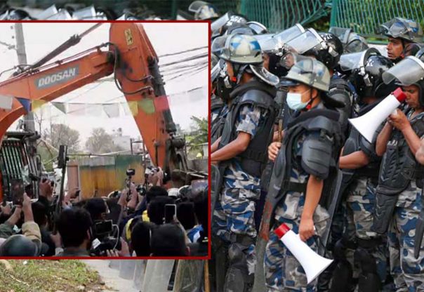 थापाथलीको सुकुम्बासी बस्ती क्षेत्रमा चल्न थाल्यो डोजर