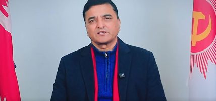 सांसदहरुलाई दबाबमा राखेर संसदीय दलको नेता छानियो- योगेश भट्टराई