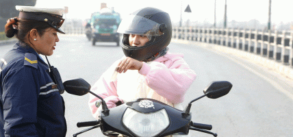 बितेका २४ घण्टामा दुई हजार २१८ सवारी चालक सवारी नियम उल्लङ्घनको कारबाहीमा, छ लाख ४१ हजार राजस्व सङ्कलन