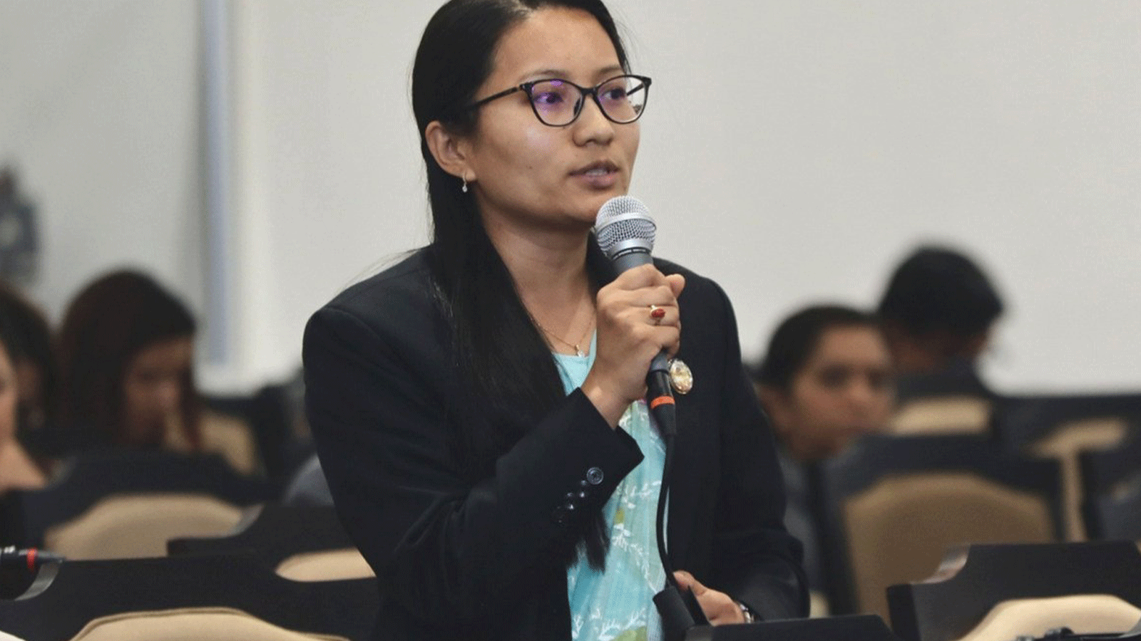 विभेद र कुप्रथाका लागि राज्यले महिलासँग औपचारिक माफी माग्नुपर्ने कांग्रेस सांसद गीता गुरुङको माग