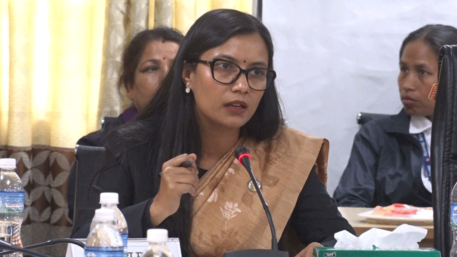 सांसदहरूलाई मामिलामन्त्री सोविता गौतमको आग्रह, ‘एजेन्डामा केन्द्रित भएर छलफल गरौँ, समयको ख्याल गरौँ’