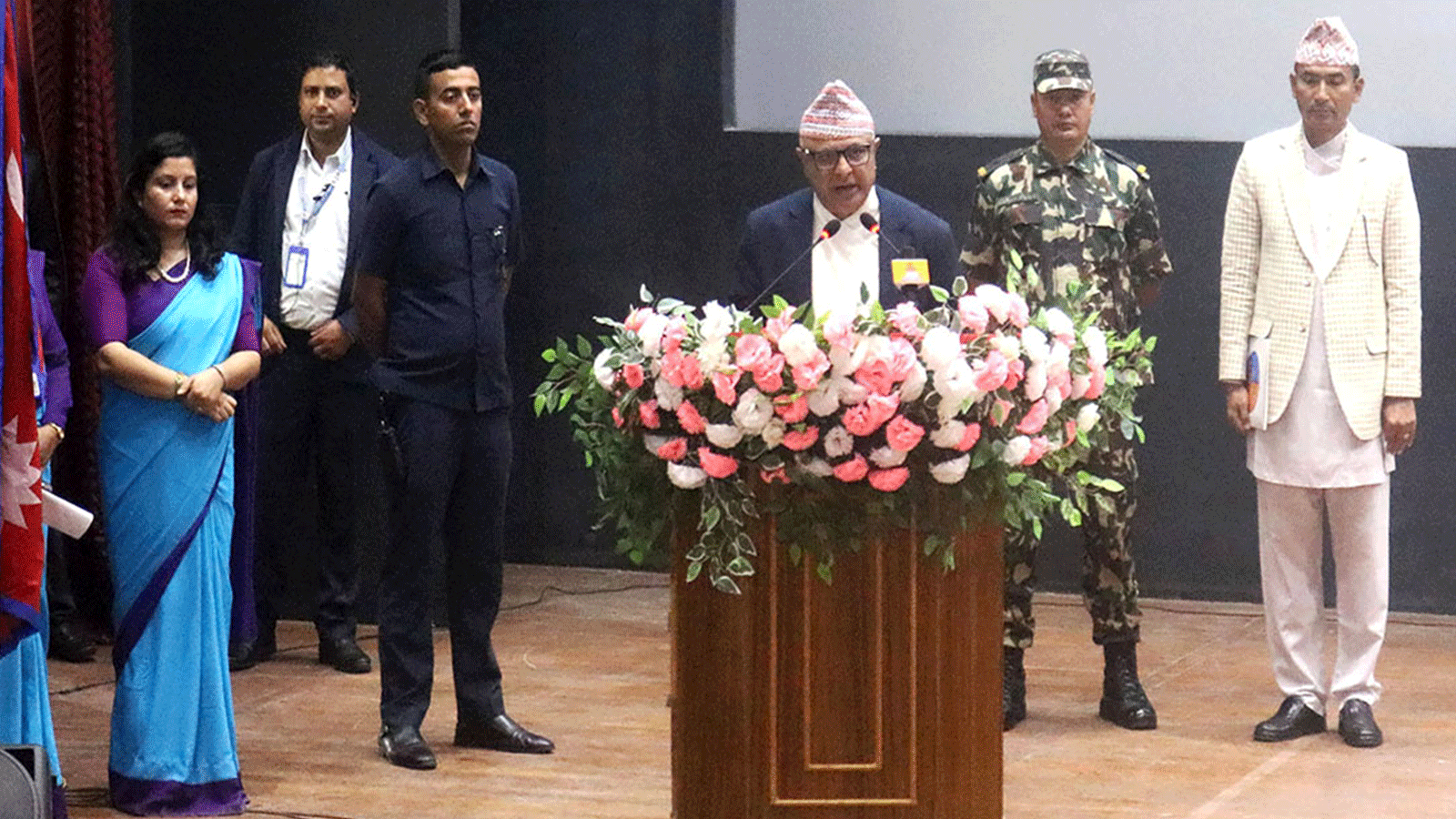 संविधान र संघीयतामाथि भइरहेका प्रहारलाई सबै मिलेर निस्तेज पारौँ : मुख्यमन्त्री कार्की