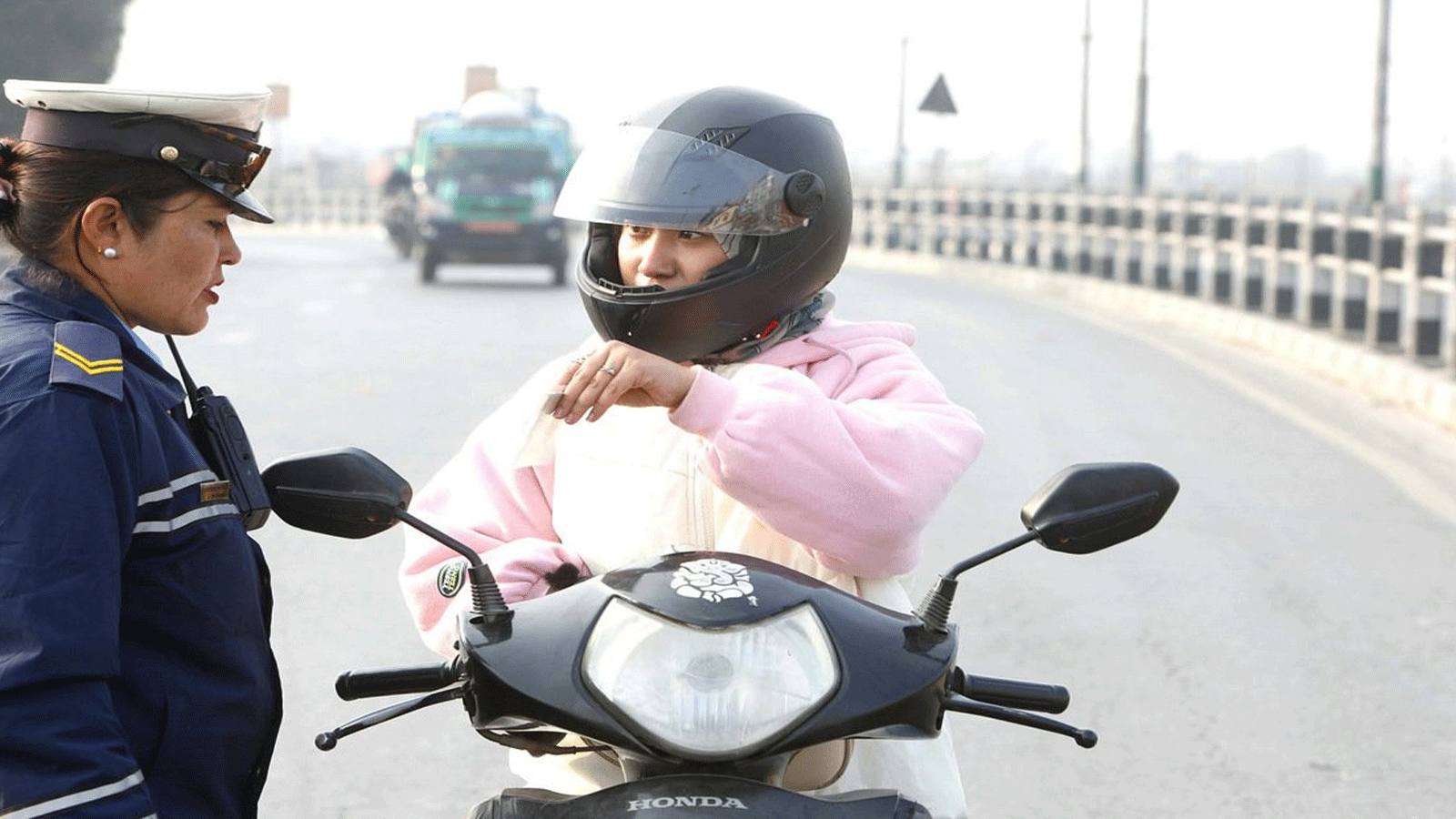 ट्राफिक प्रहरीद्वारा एक सातामै एक करोड १८ लाख बढी राजस्व सङ्कलन
