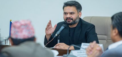 अध्यादेश जारीसँगै राजनीतिक नियुक्ति पाएका कुल १५ सय ९४ जना एकमुष्ट पदमुक्त हुदै, को को छन् ?