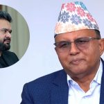 एमाले महासचिव पोखरेल, प्रधानमन्त्री बालेनलाई क र ज्ञ सिकाउँदै