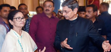 पश्चिम बंगालमा मुख्यमन्त्री ममताले राजीनामा नदिएपछि राज्यपालले गरे विधान सभा भंग
