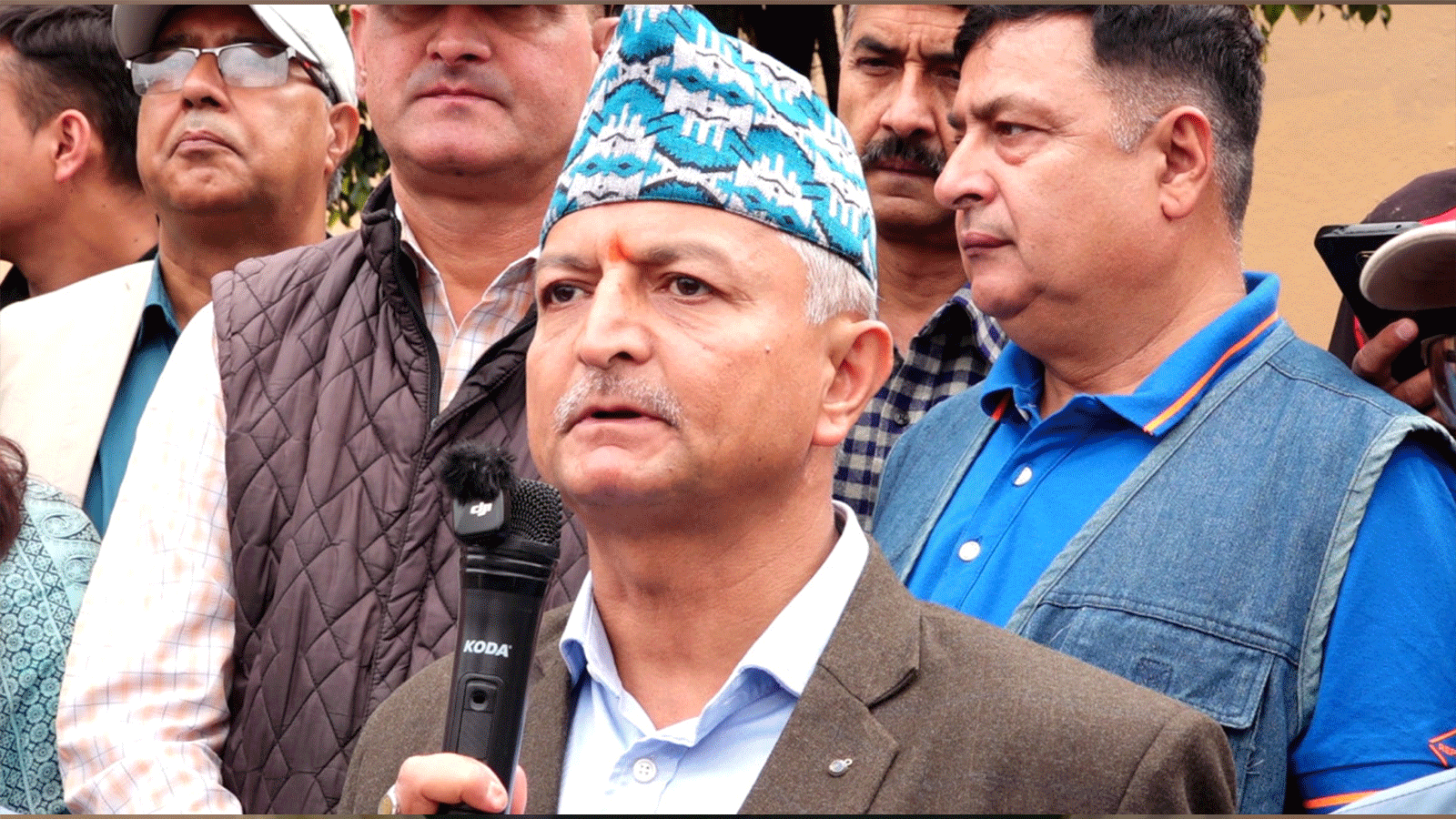 दुई तिहाइ नजिकको सरकारले अध्यादेशको शरण लिनु लोकतन्त्रका लागि दुर्भाग्यपूर्णः बार अध्यक्ष मिश्र