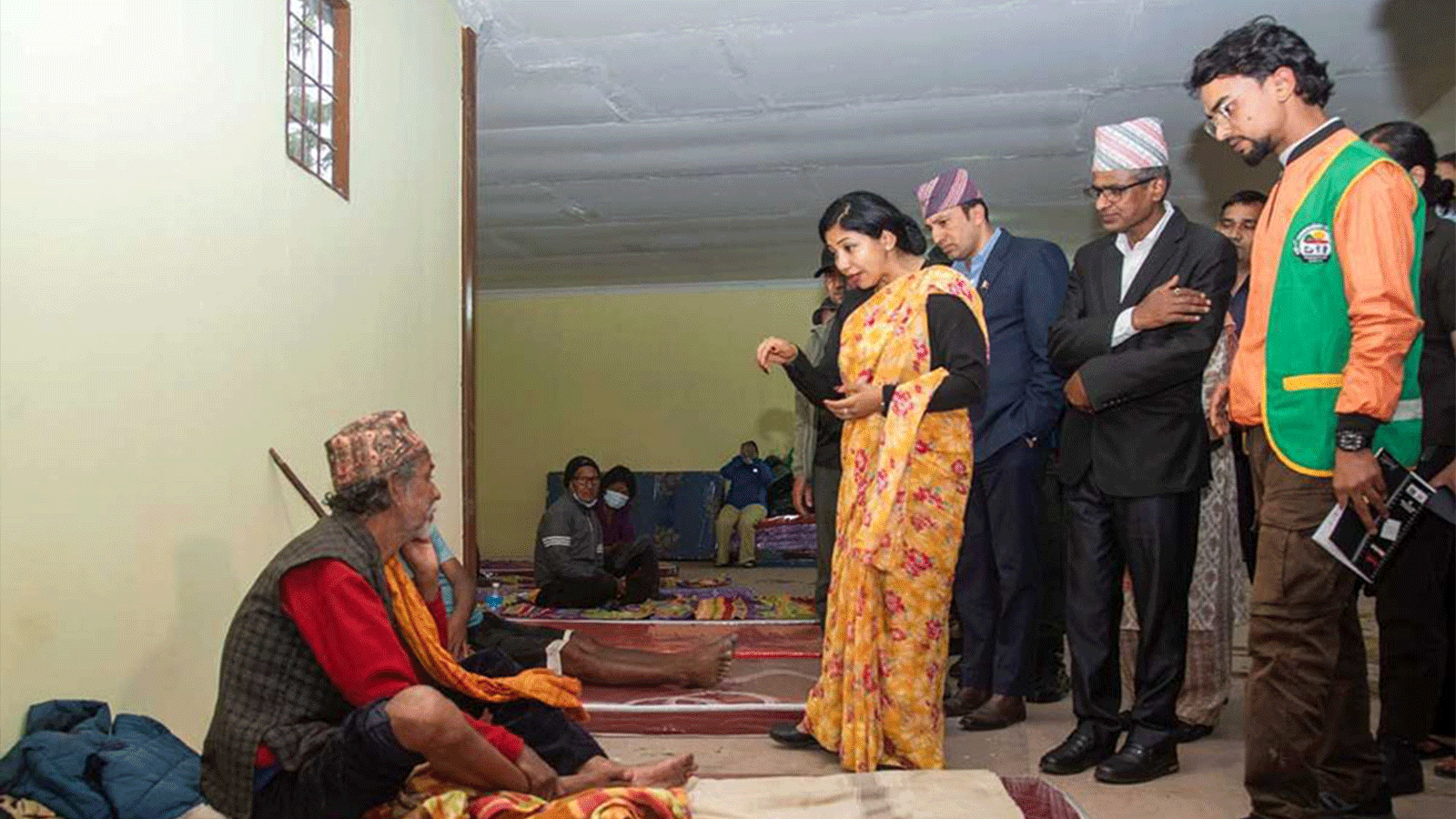 पशुपति क्षेत्रबाट पहिलो दिन ३६ सहयोगापेक्षीको उद्धार, २८ जना महानगरको होल्डिङ सेन्टरमा