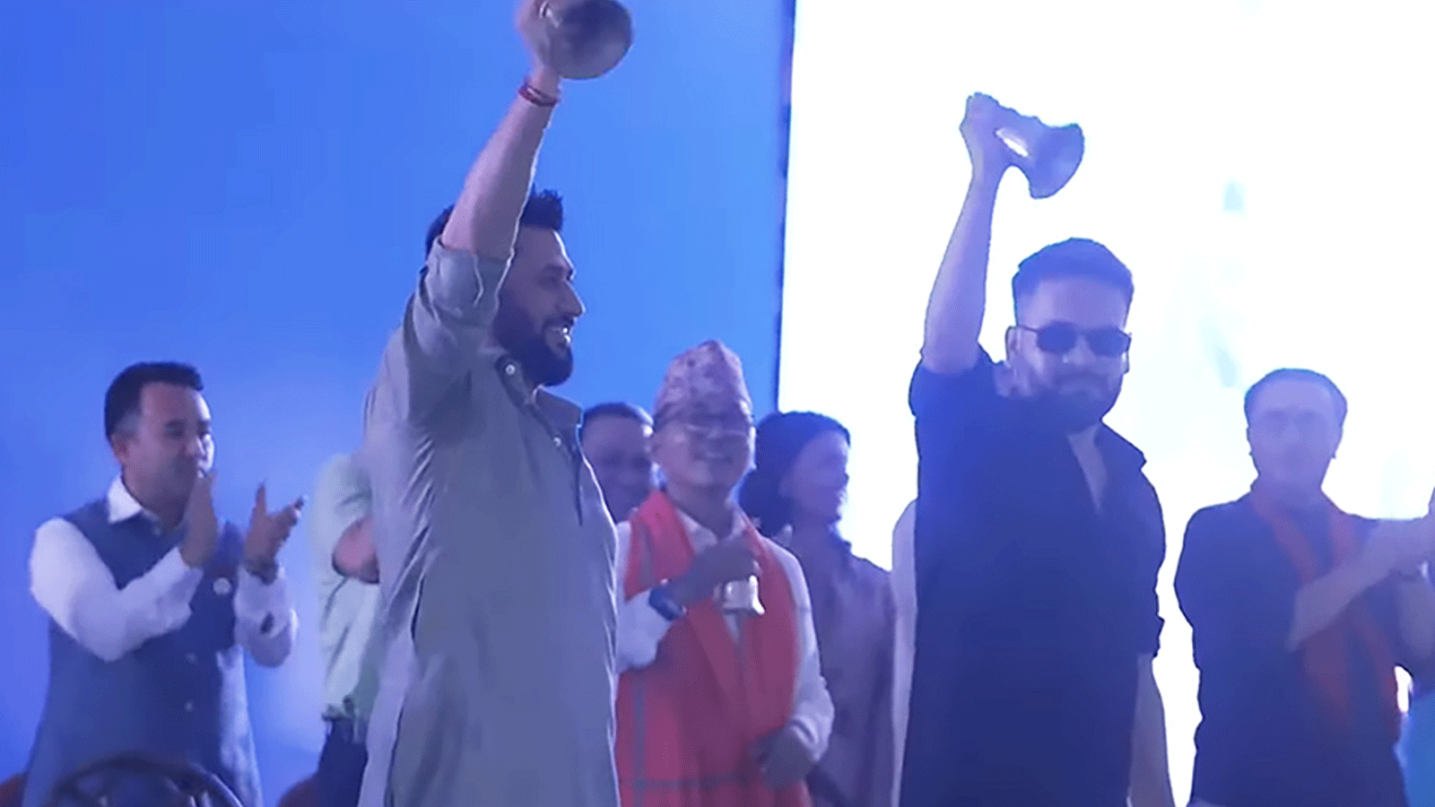 रास्वपाको प्रथम महाधिवेशन शुरु, रवि र बालेनले घन्टी बजाएर गरे उद्घाटन