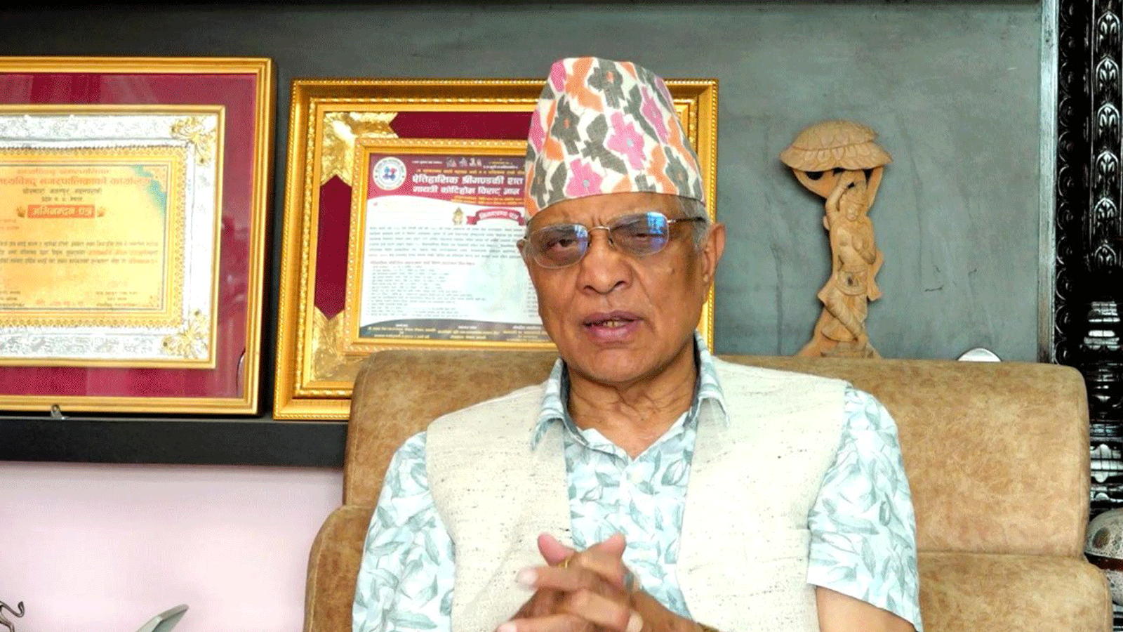 पूर्वप्रधानन्यायाधीश पराजुली भन्छन्, ‘न्यायाधीशलाई गोलाप्रथाबाट मुद्दा तोक्ने व्यवस्था संविधानसम्मत छैन’ पूर्वप्रधानन्यायाधीश पराजुली भन्छन्, ‘न्यायाधीशलाई गोलाप्रथाबाट मुद्दा तोक्ने व्यवस्था संविधानसम्मत छैन’