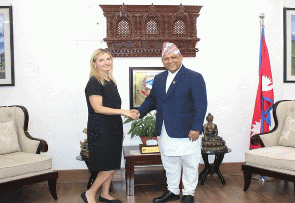 अमेरिकी उपविदेशमन्त्री सारा र परराष्ट्रमन्त्री शिशिर खनालबिच शिष्टाचार भेटवार्ता