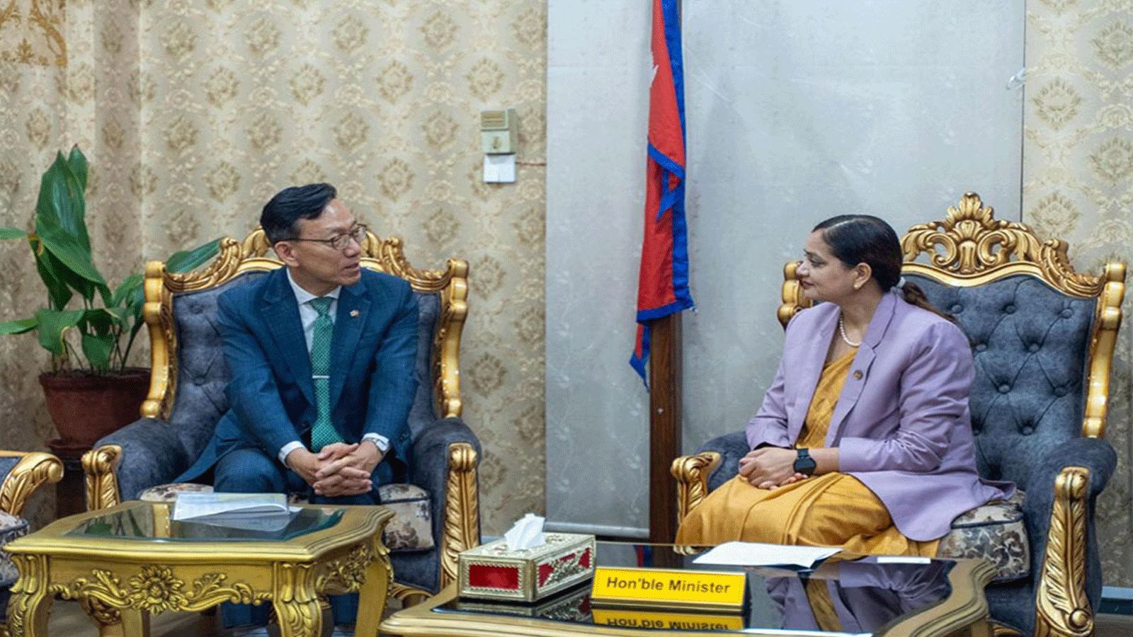 स्वास्थ्यमन्त्री मेहतासँग गणतन्त्र कोरियाका राजदूत पार्कबीच शिष्टाचार भेटवार्ता