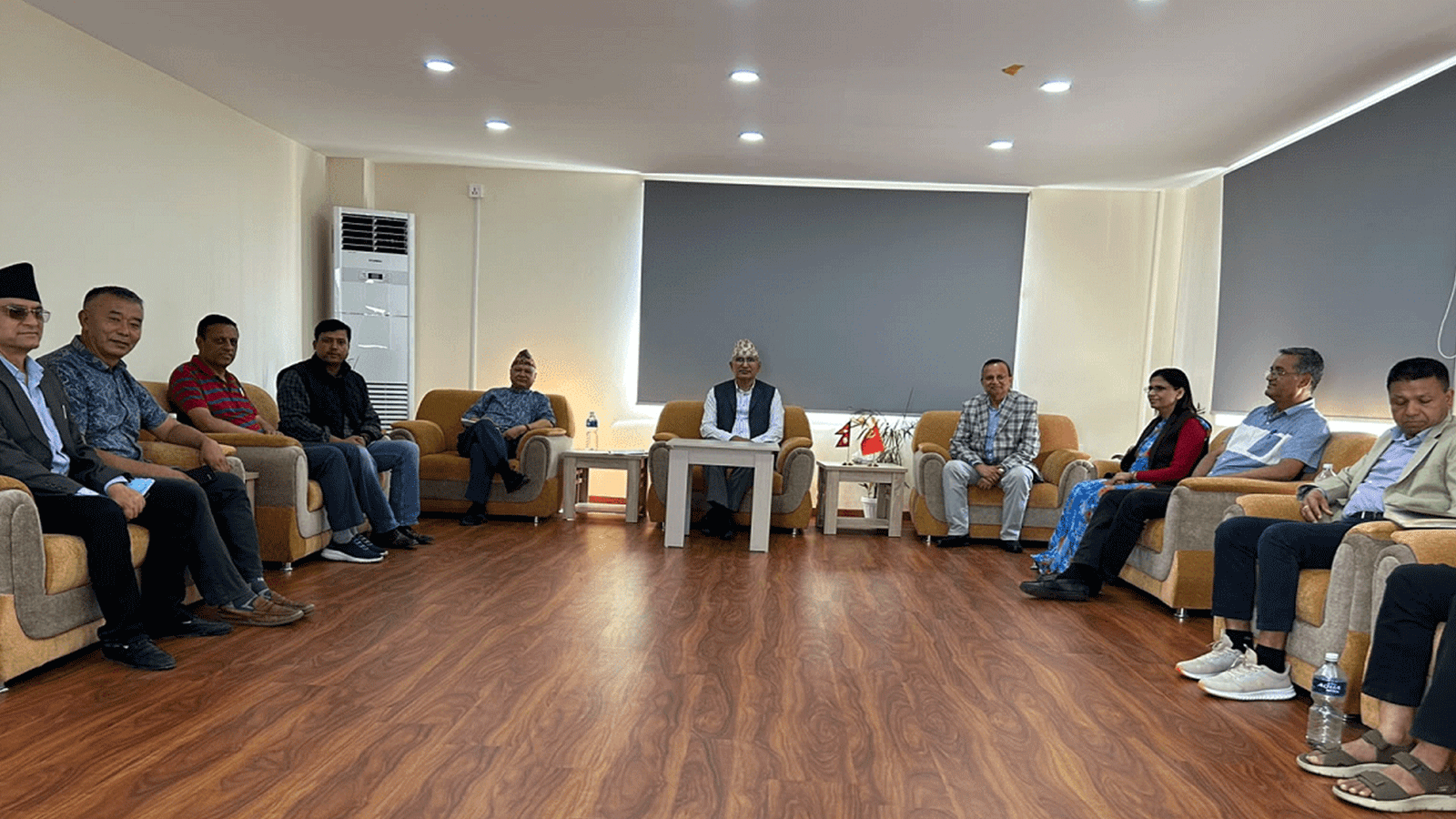 एमाले संविधान संशोधन सुझाव कार्यदल : खरेलको संयोजकत्वमा उपसमिति गठन एमाले संविधान संशोधन सुझाव कार्यदल : खरेलको संयोजकत्वमा उपसमिति गठन