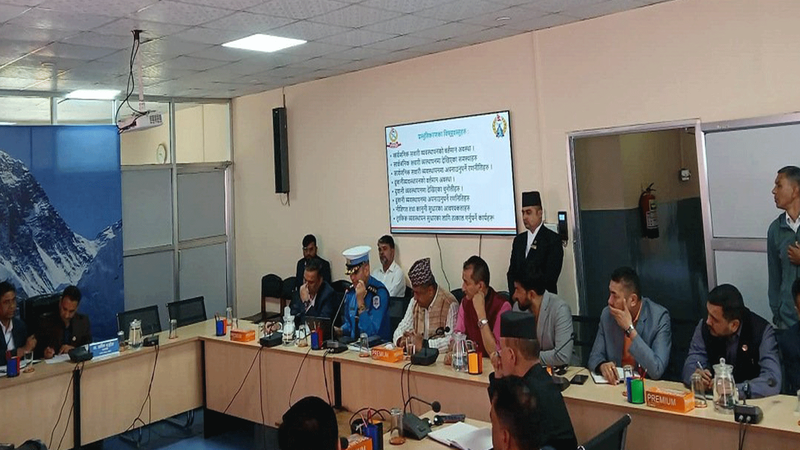 सुधार नगरे काठमाडौँको सडक ठप्प हुने ट्राफिक प्रहरीको चेतावनी, नियम मिच्नेलाई ५० हजारसम्म जरिवाना प्रस्ताव